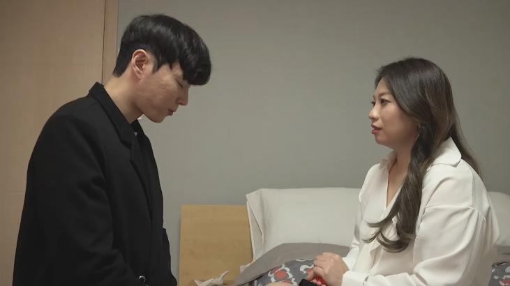 xem sex hàn quốc Người mẹ tội lỗi ngoại tình cùng bạn con trai